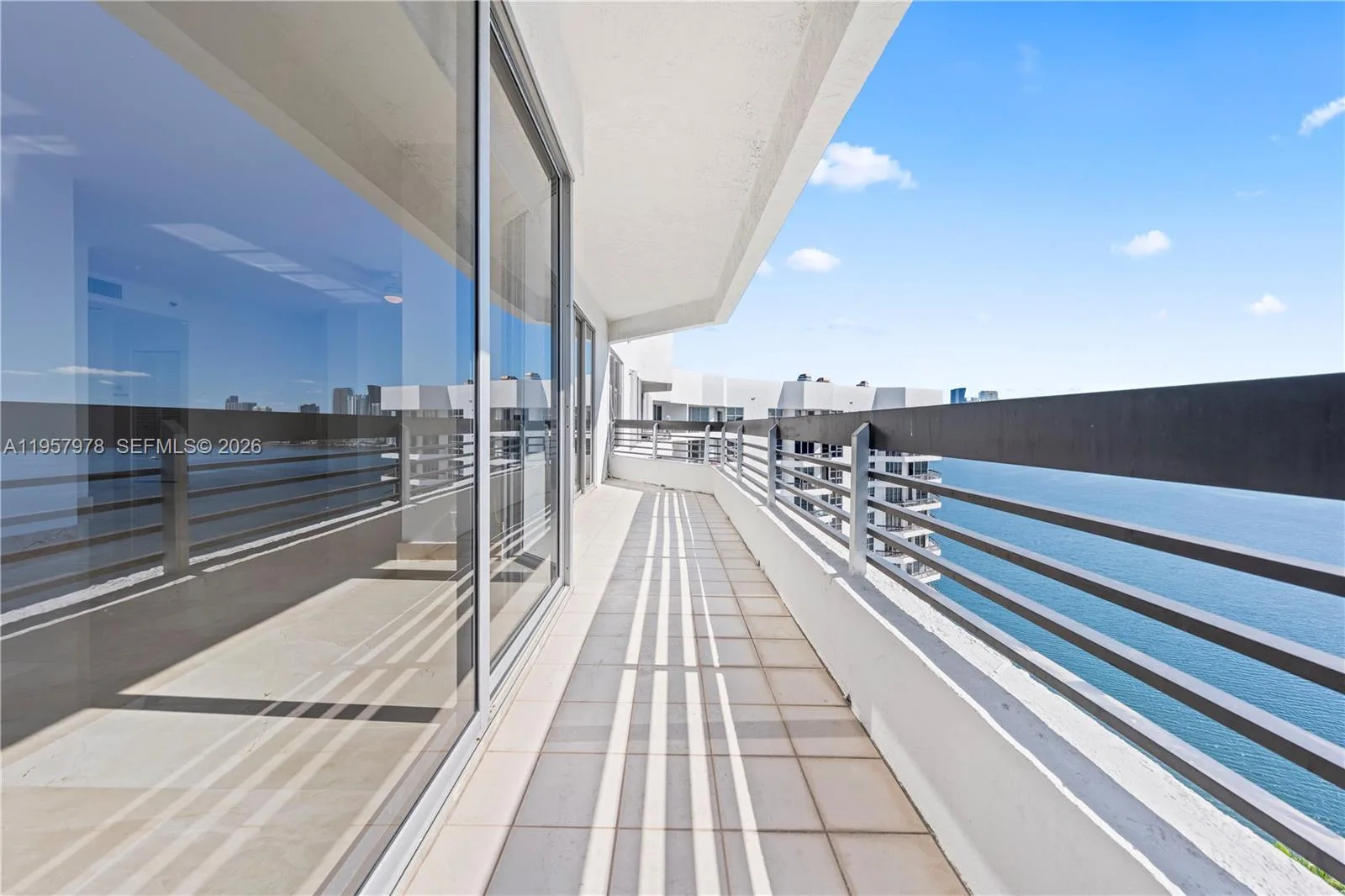 3600 Mystic Pointe Dr # PH6, Aventura, FL 33180 photo 4