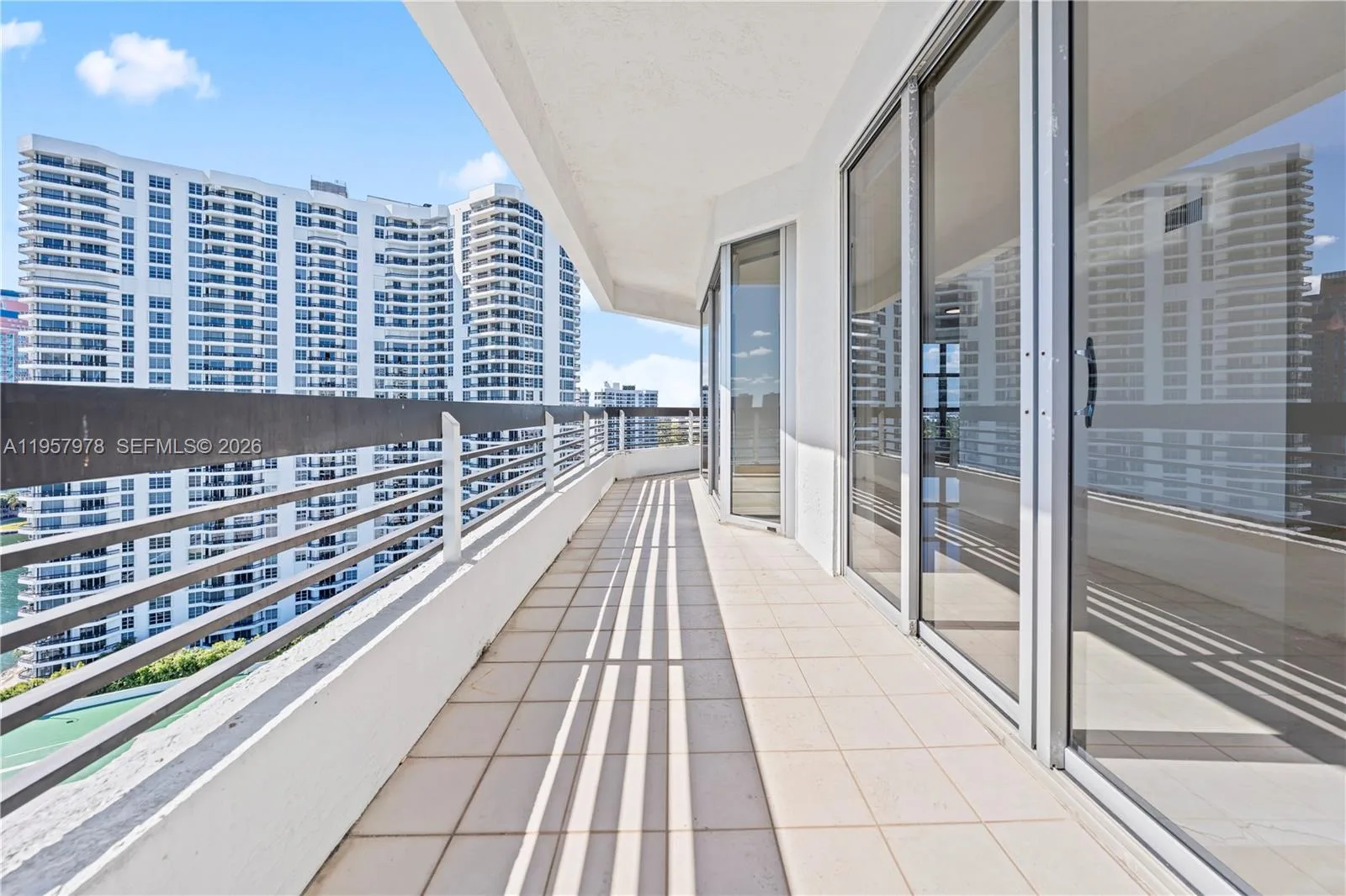 3600 Mystic Pointe Dr # PH6, Aventura, FL 33180 photo 6