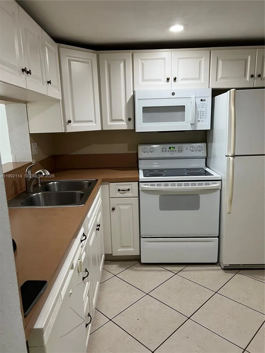 10845 SW 112th Ave # 107, Miami, FL 33176 photo 5