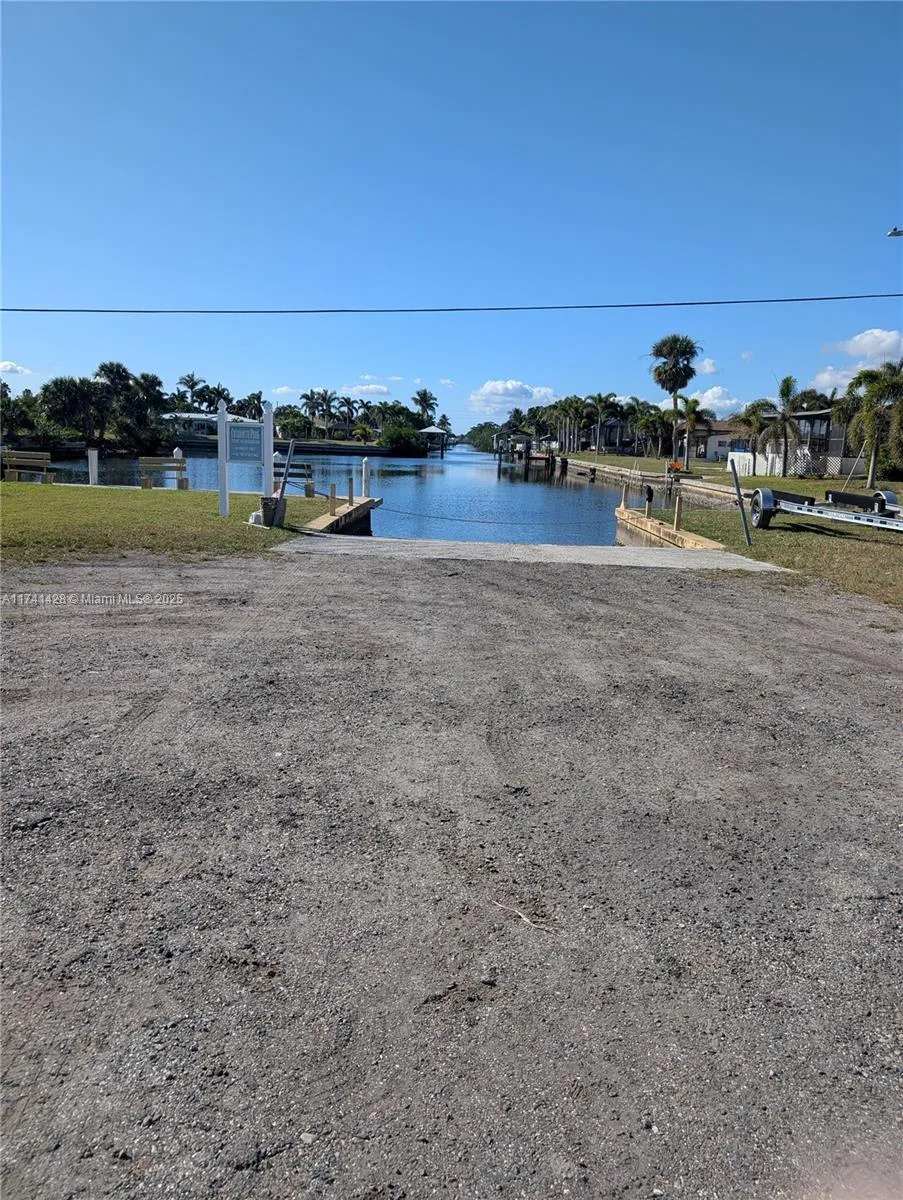 3113 Palm Drive, Punta Gorda, FL 33950 photo 2