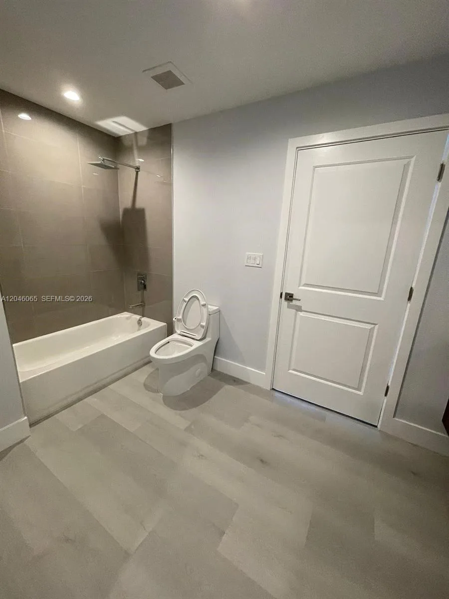 1938 Jackson St # 301, Hollywood, FL 33020 photo 5