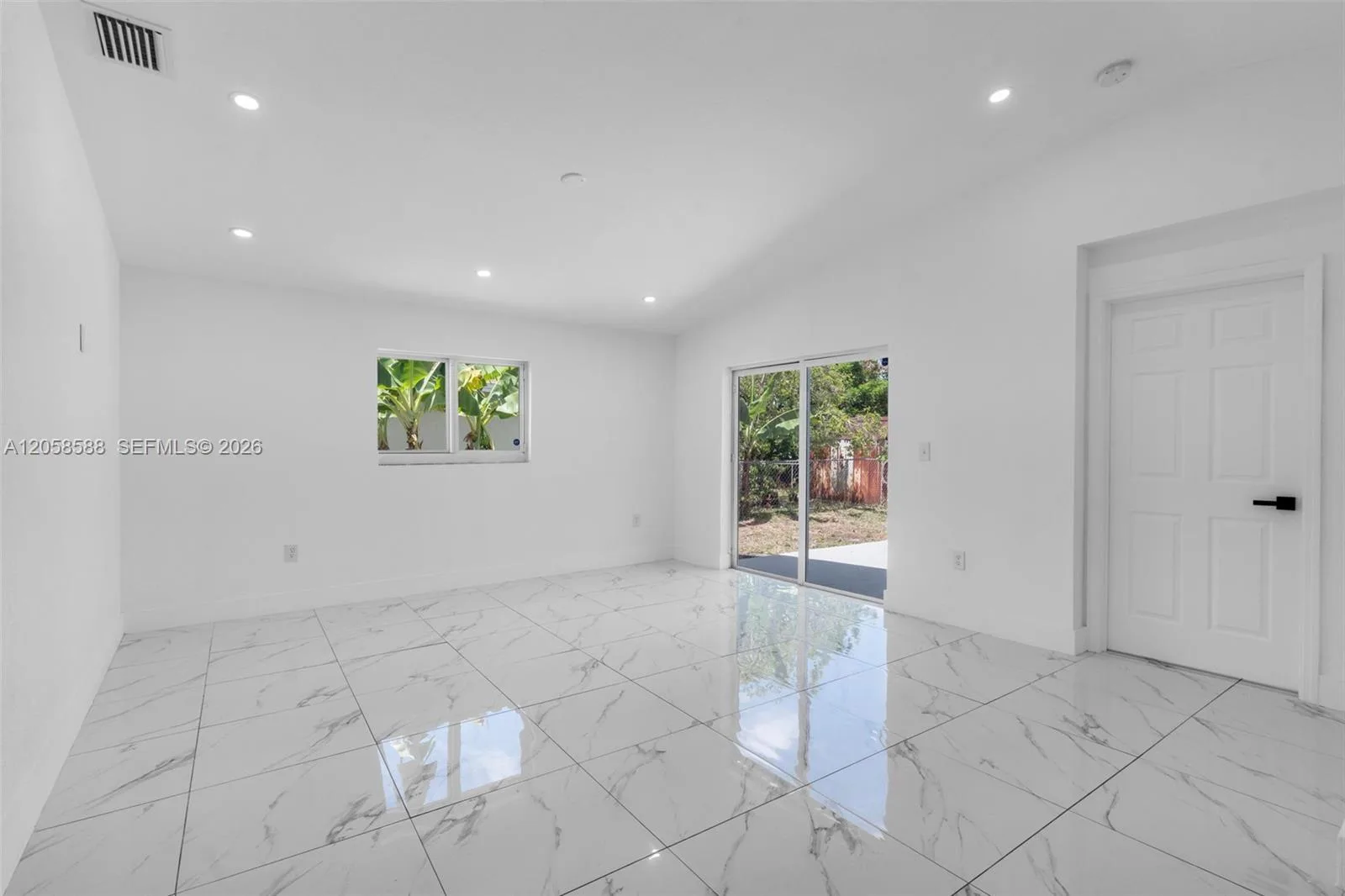 19131 NW 33rd Ct, Miami Gardens, FL 33056 photo 9