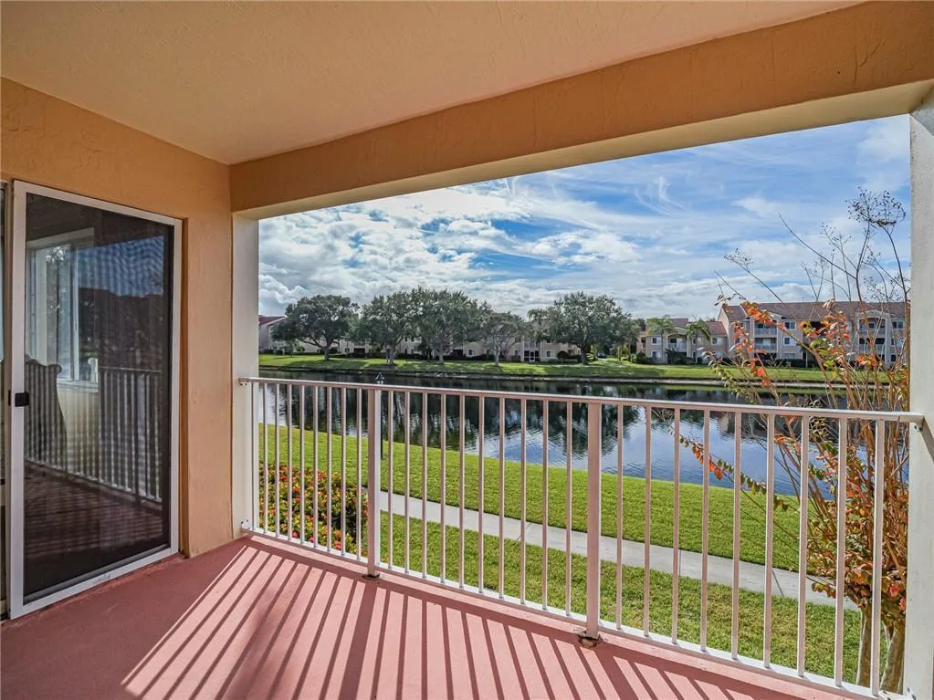 1640 N 42nd Circle # 206, Vero Beach, FL 32967