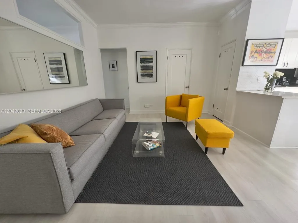 836 10th St # 5, Miami Beach, FL 33139 photo 3