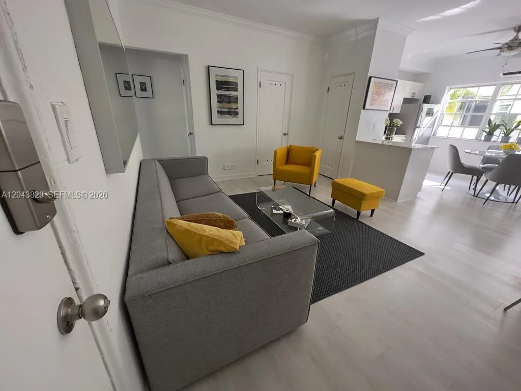 836 10th St # 5, Miami Beach, FL 33139 photo 4