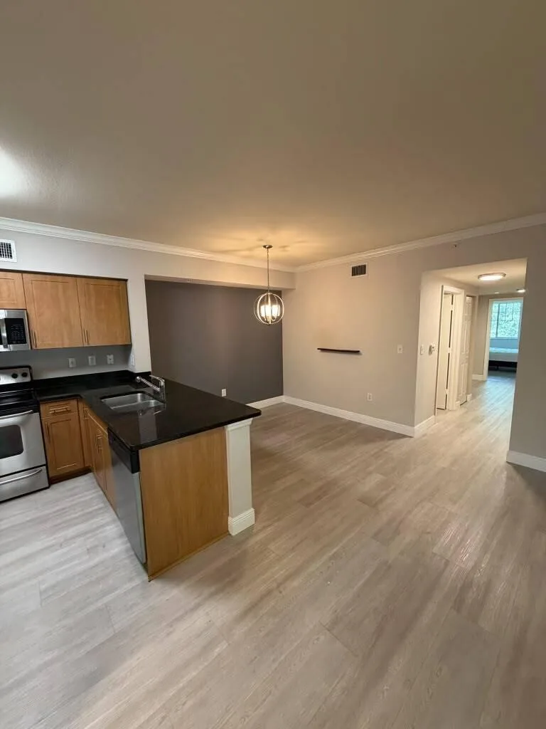 6386 EMERALD DUNES Drive # 308, West Palm Beach, FL 33411