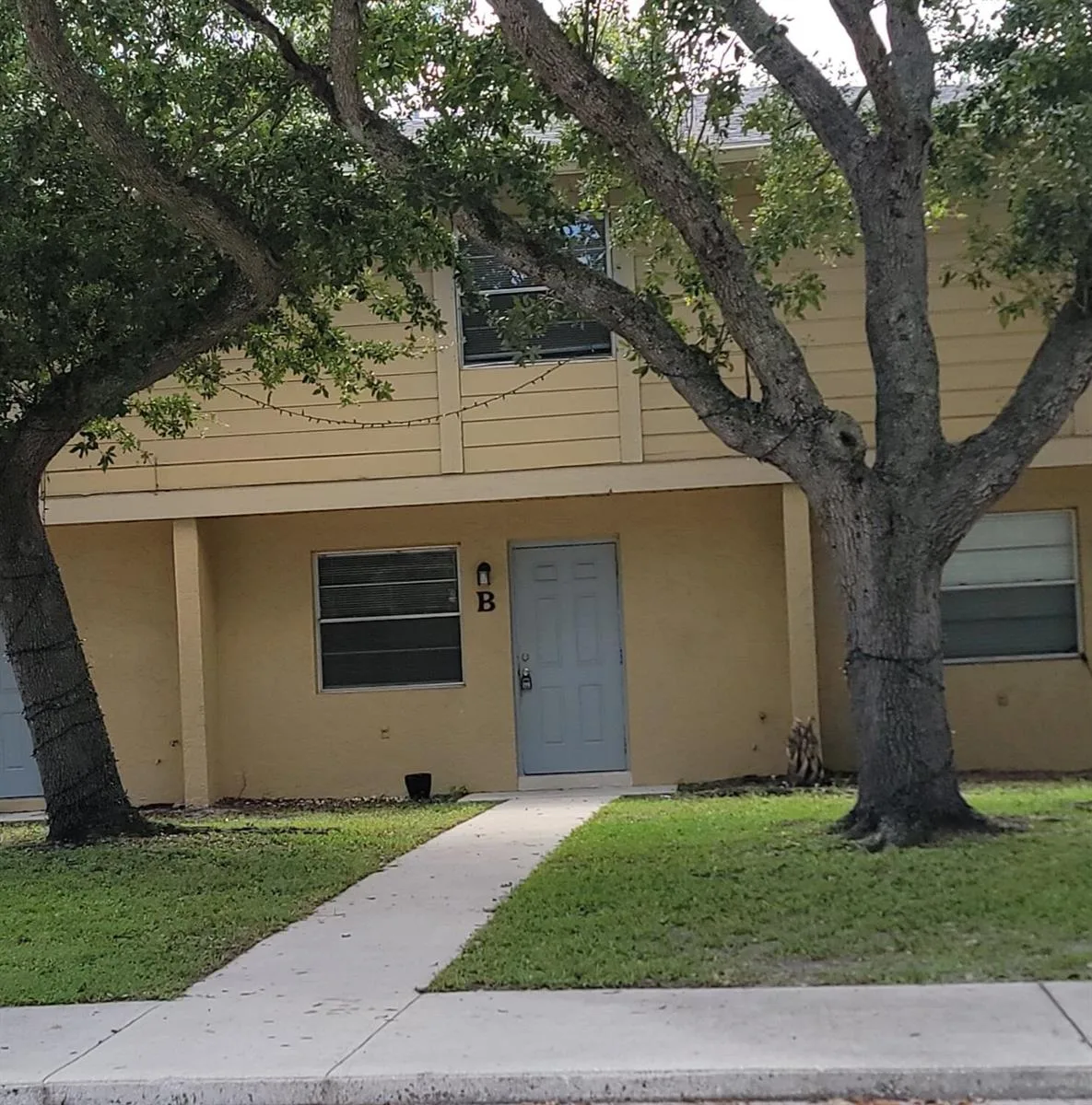 2018 S 10TH Street, Fort Pierce, FL 34950