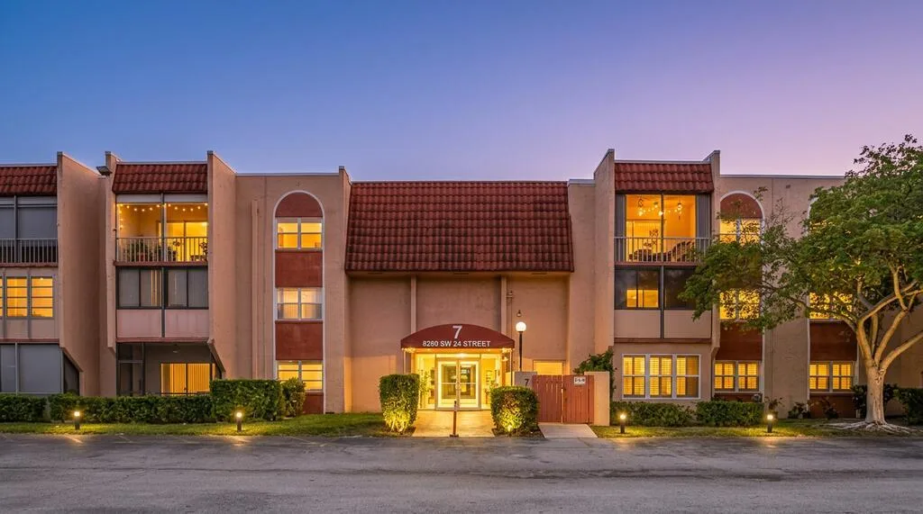 8280 SW 24TH Street # 7210, North Lauderdale, FL 33068