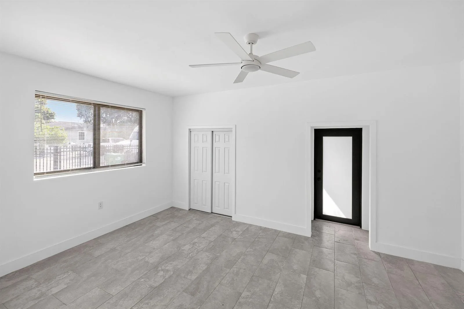 9001 NW 32nd Ct Road, Miami, FL 33147 photo 12