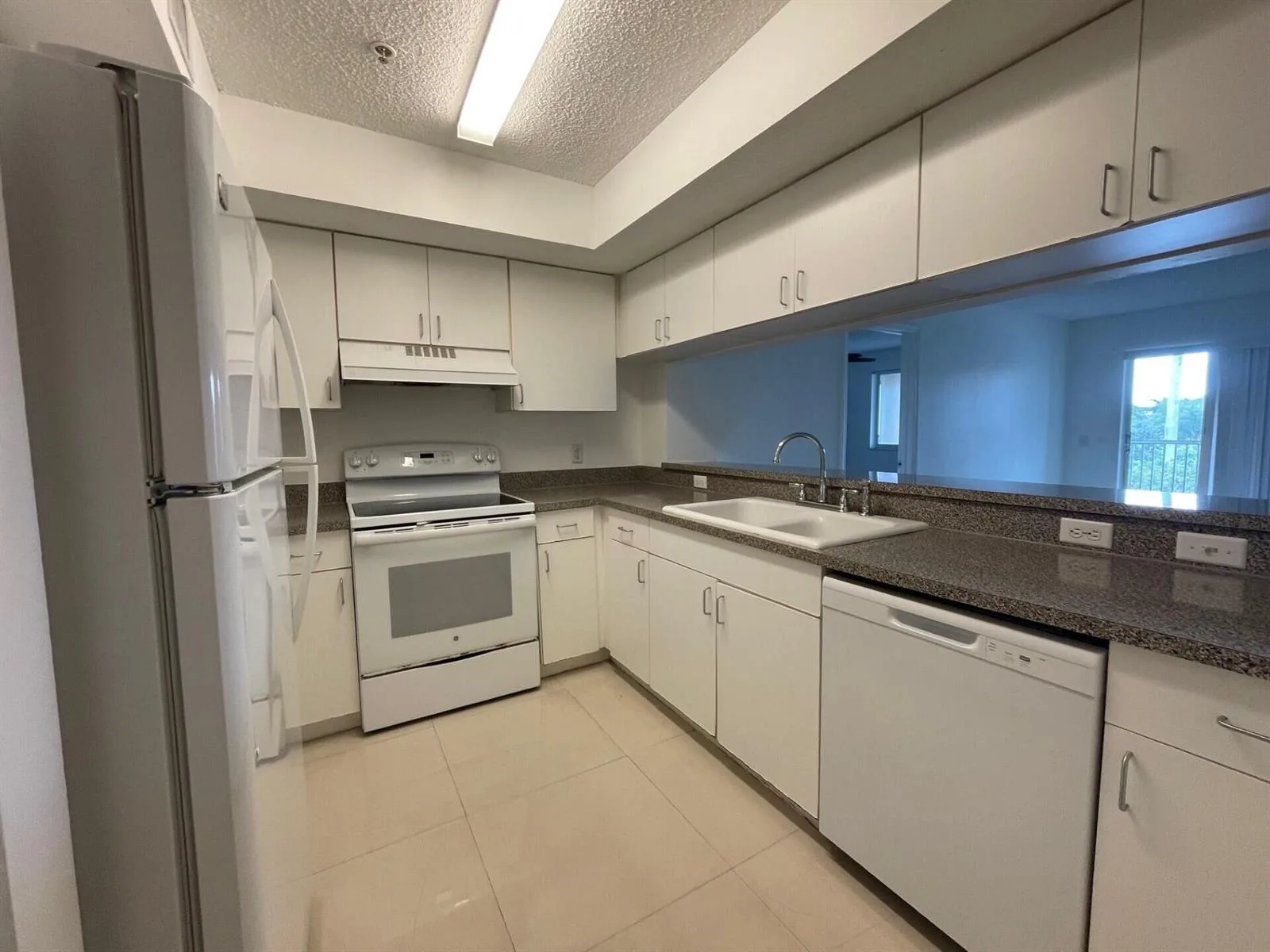 470 S Park Road # 302, Hollywood, FL 33021 photo 9