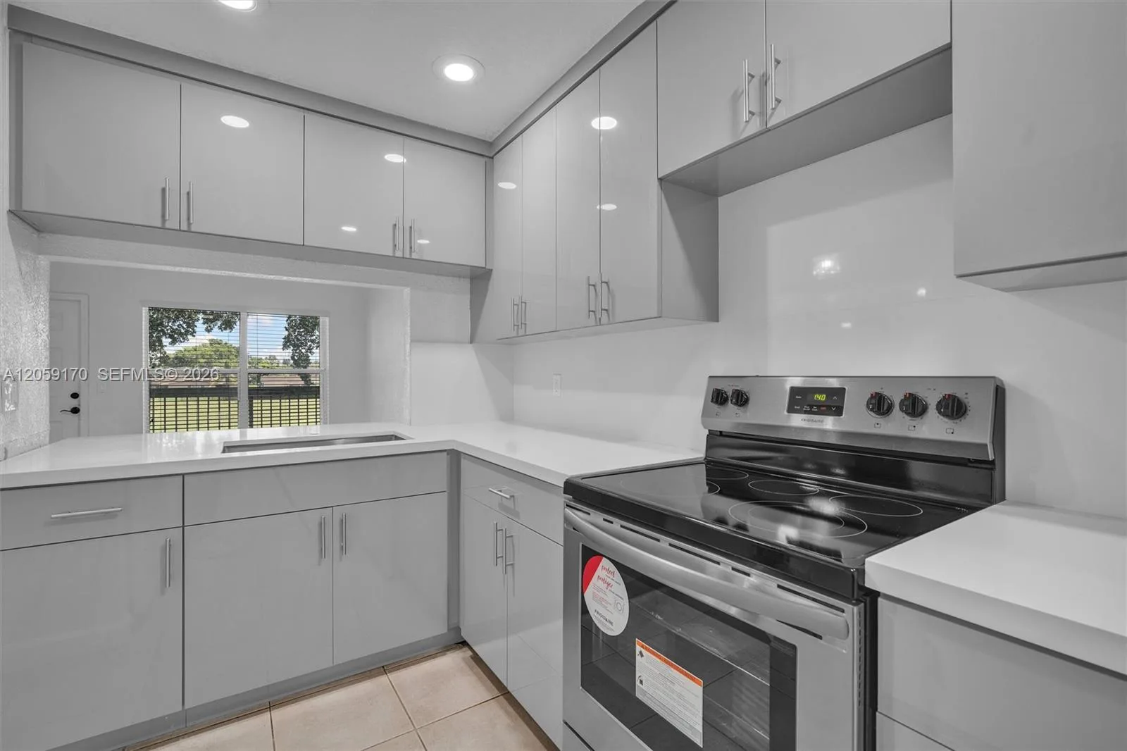 10015 NW 4th St # 203, Pembroke Pines, FL 33024 photo 2