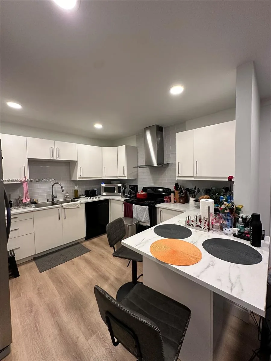 5100 SW 41st St # 328, Pembroke Park, FL 33023 photo 3