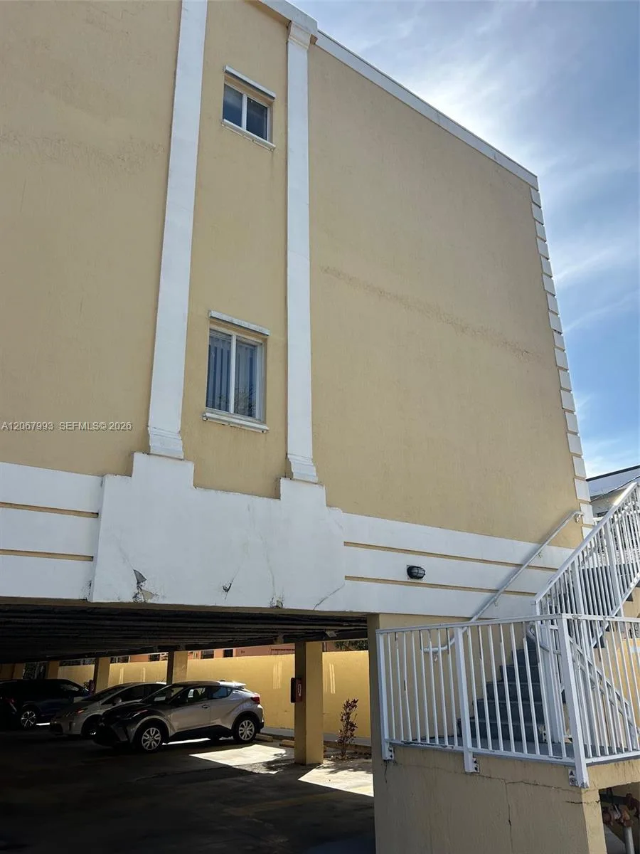 928 SW 3 # 207, Miami, FL 33130 photo 5