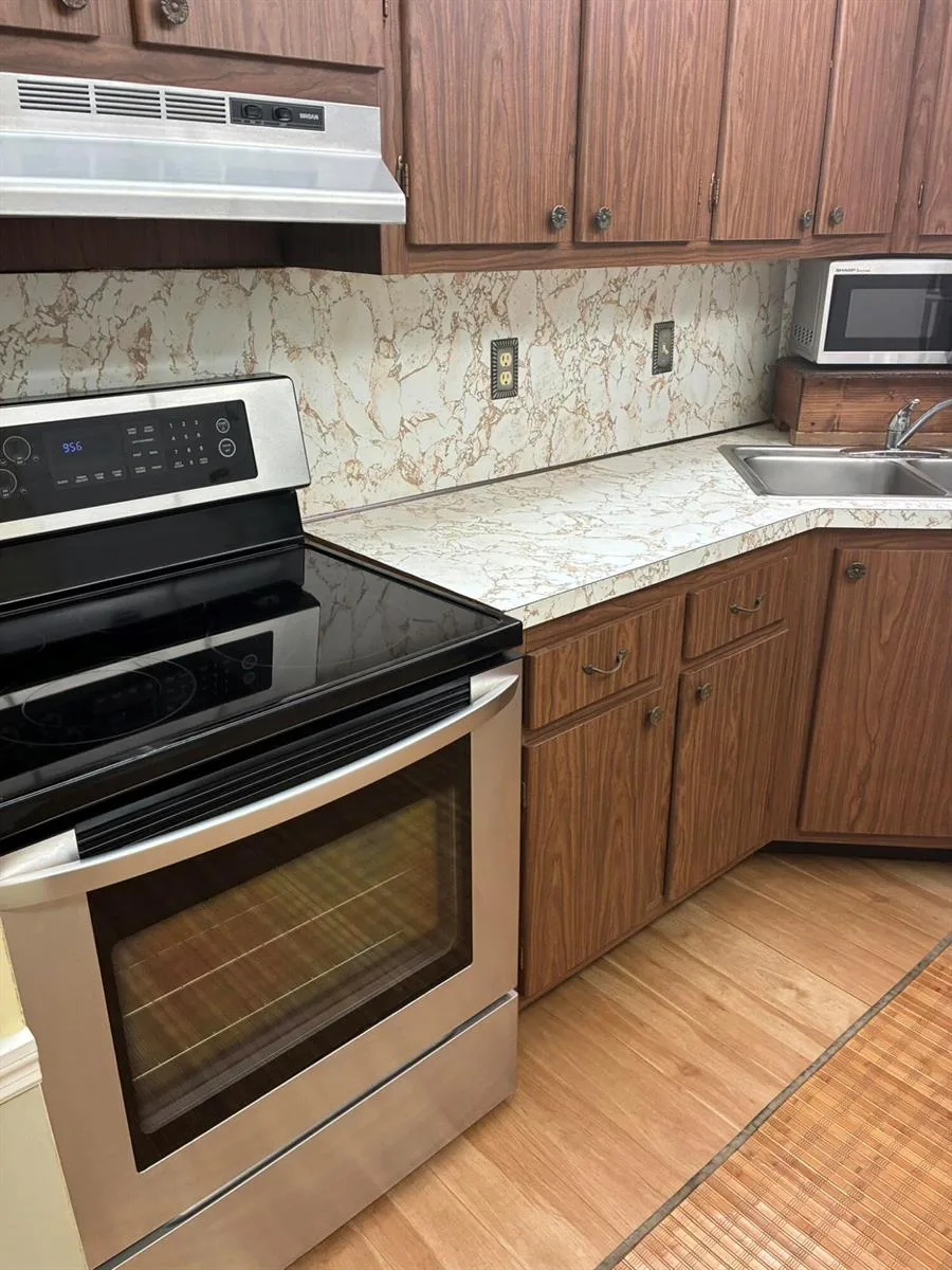 659 W Oakland Park Boulevard # 204-c, Oakland Park, FL 33311 photo 2