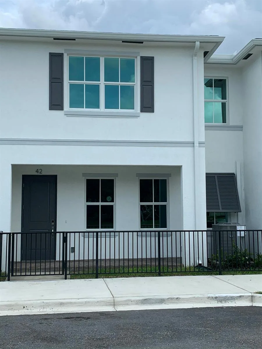 747 SE Central Parkway # 42, Stuart, FL 34994 photo 3