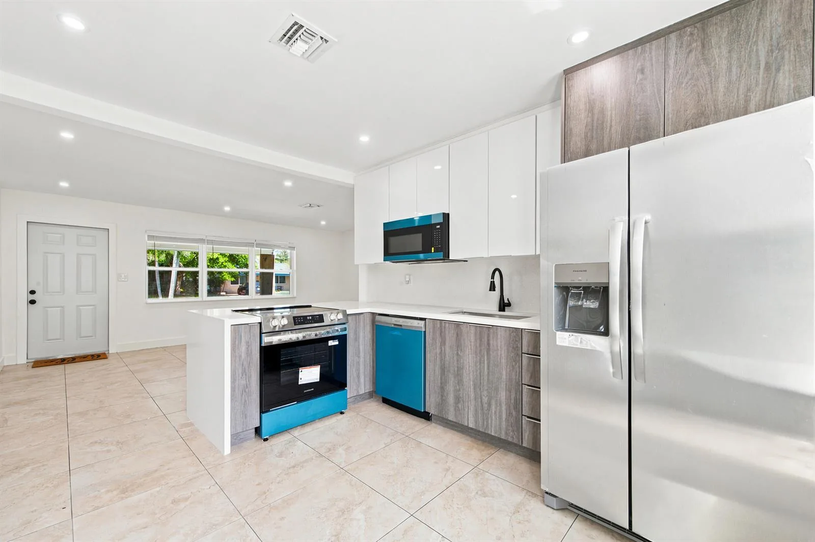 4841 NE 5th Terrace, Fort Lauderdale, FL 33334 photo 13