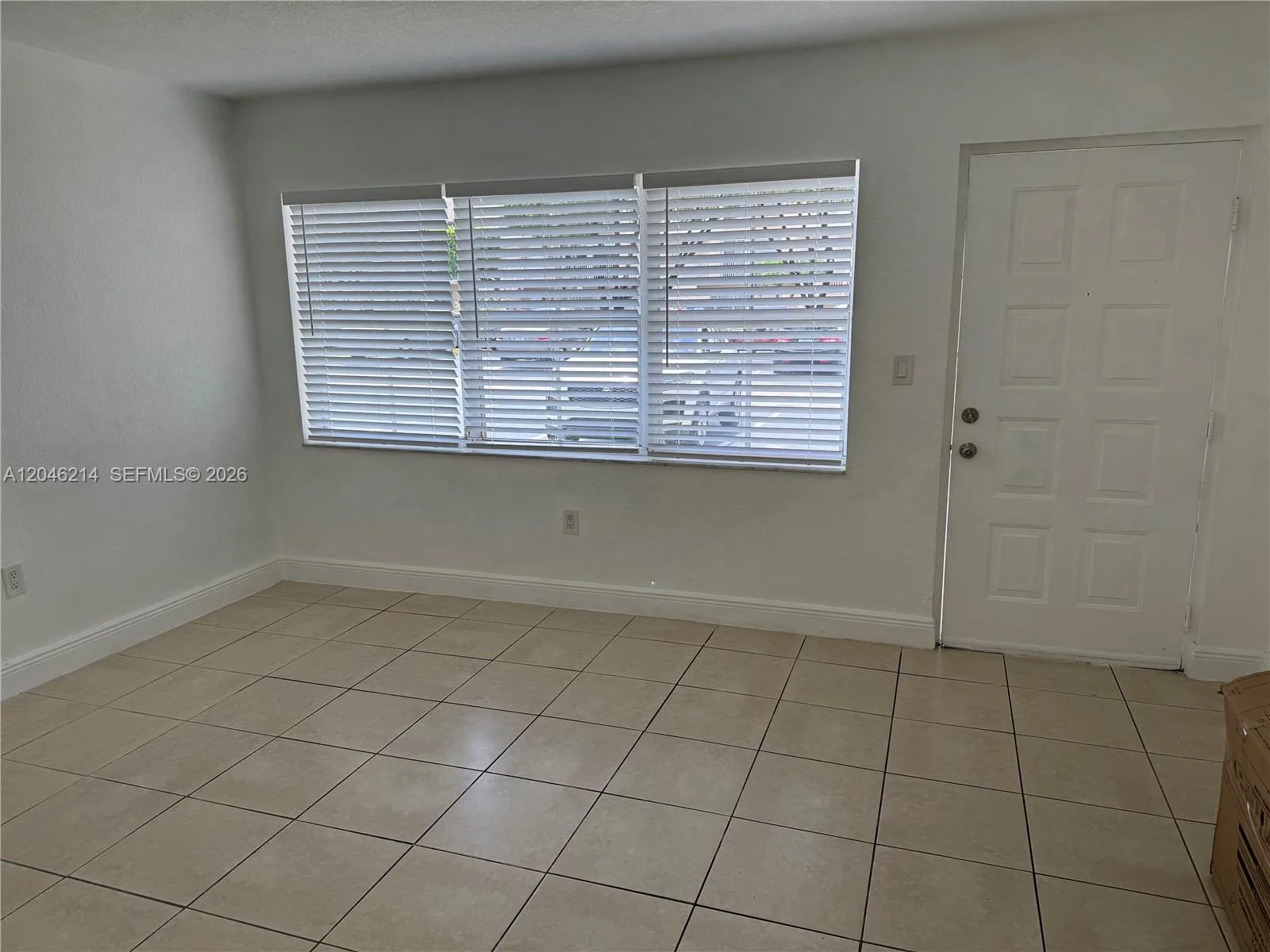 8695 NW 6th Ln # 2-105, Miami, FL 33126 photo 4