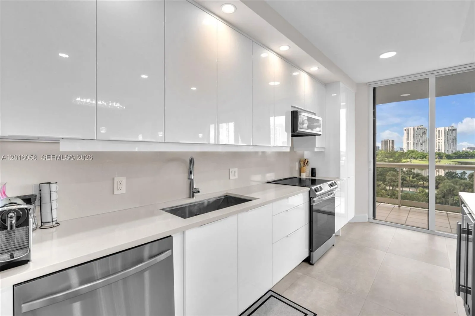20191 E Country Club Dr # 601, Aventura, FL 33180 photo 7