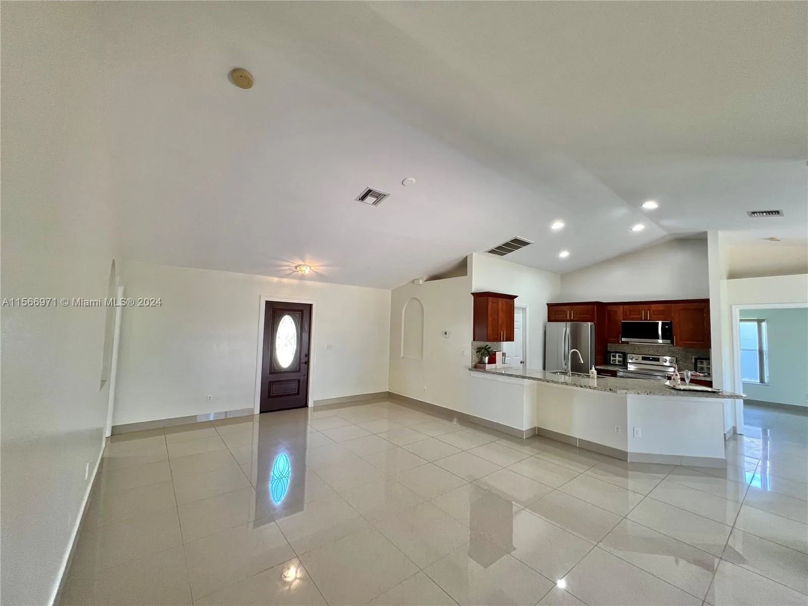 4024 SW 16th Place, Cape Coral, FL 33914 photo 5