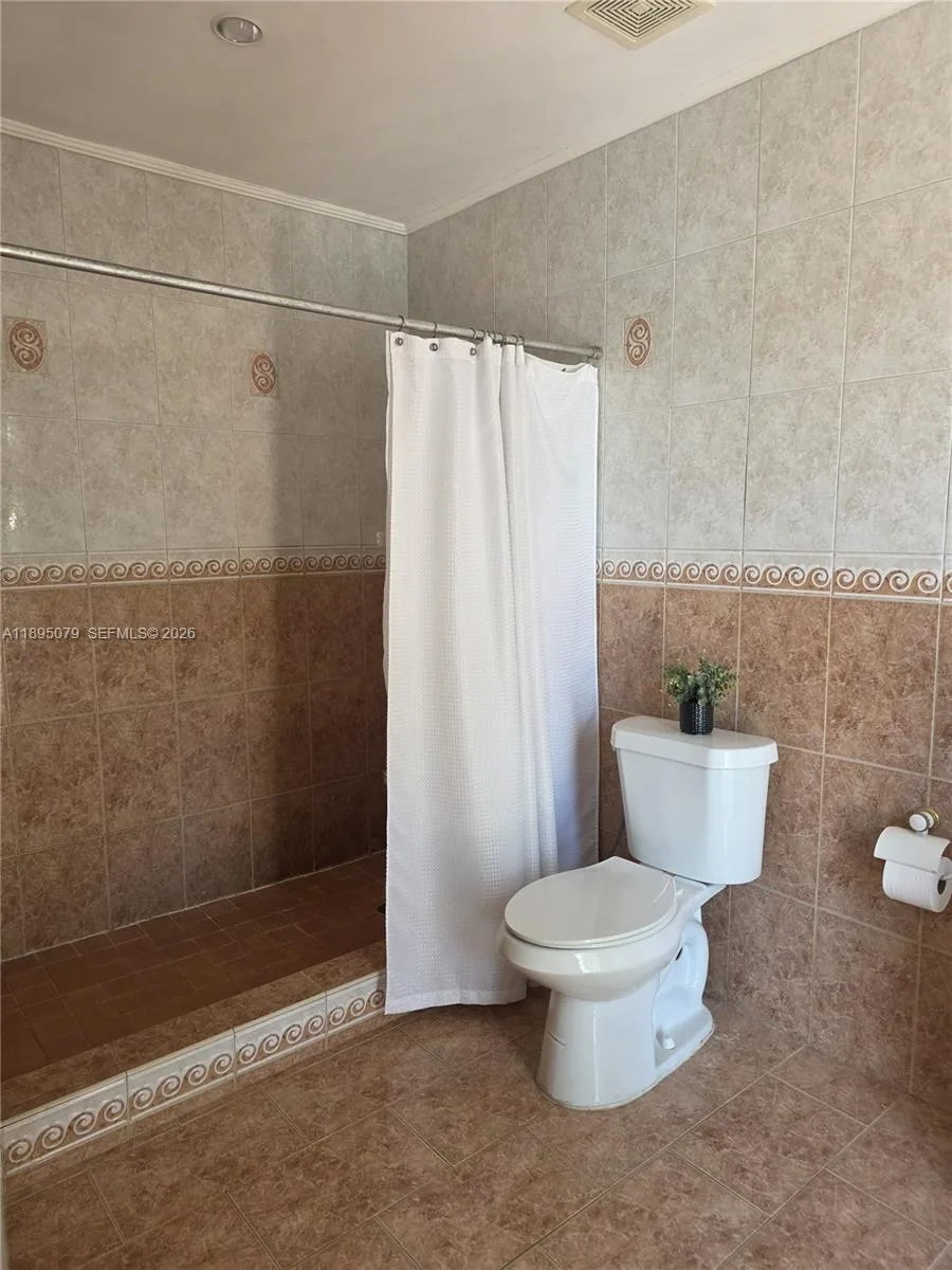 12941 Auralia Rd, North Miami, FL 33181 photo 12
