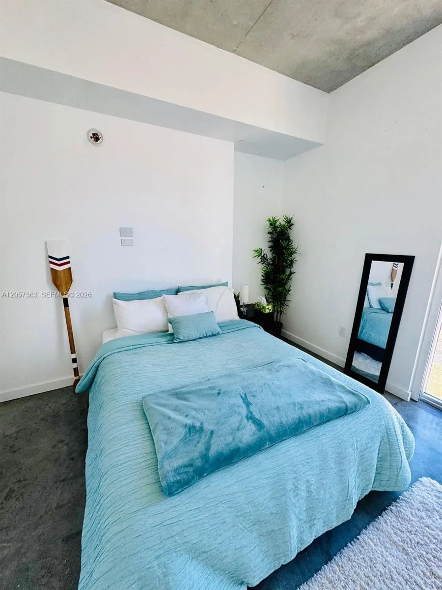 151 SE 1st St # 2102, Miami, FL 33131 photo 3