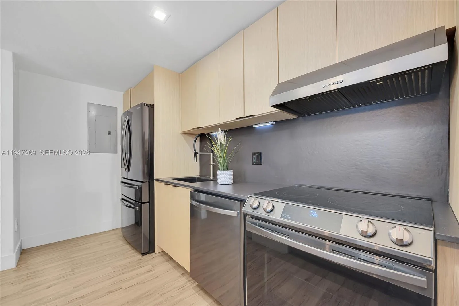 275 NE 18th St # 1207, Miami, FL 33132 photo 11