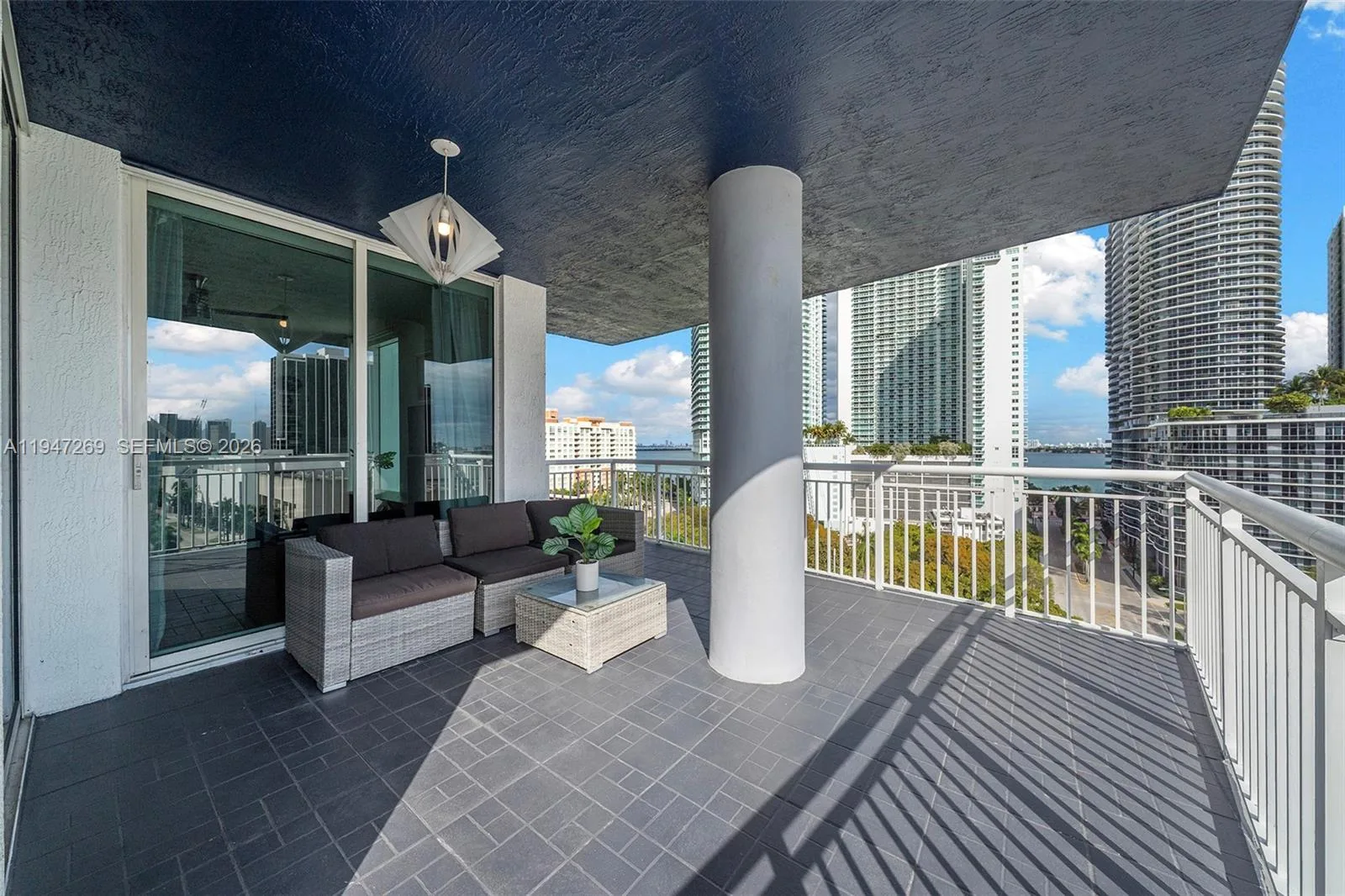 275 NE 18th St # 1207, Miami, FL 33132 photo 5