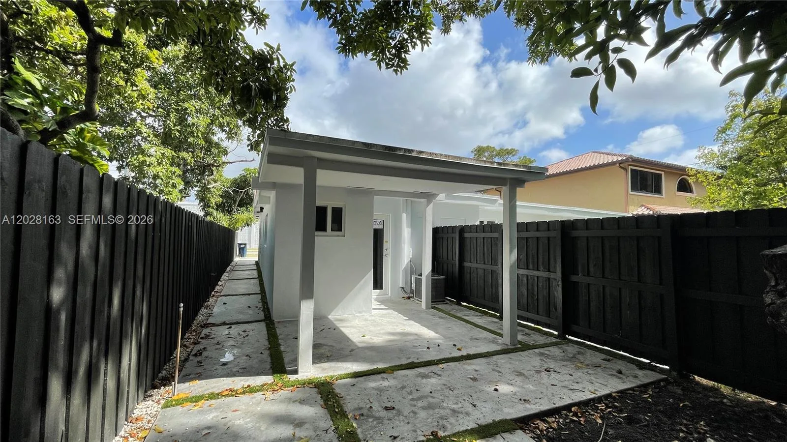 4290 SW 9th St # B, Miami, FL 33134 photo 4