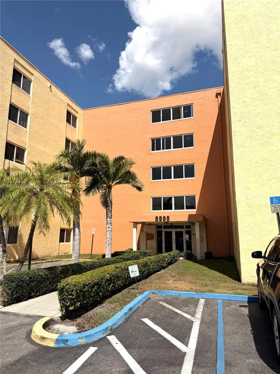 6990 NW 186th St # 4-210A, Hialeah, FL 33015