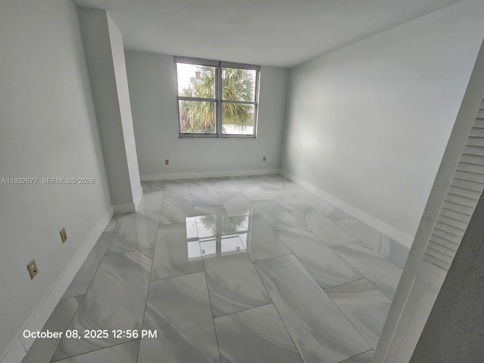 500 Bayview Dr # 222, Sunny Isles Beach, FL 33160 photo 9