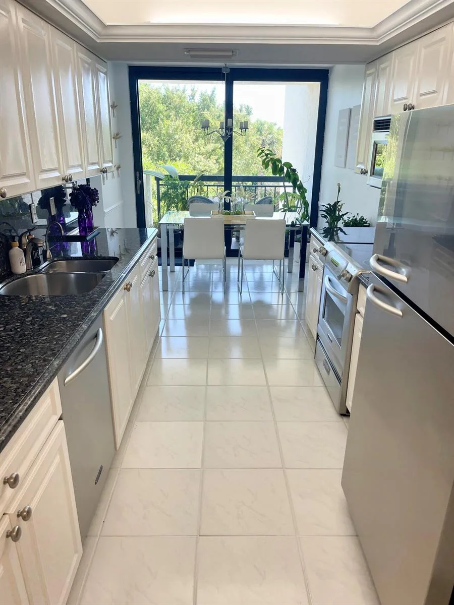 2001 N OCEAN Boulevard # 301, Boca Raton, FL 33431 photo 11
