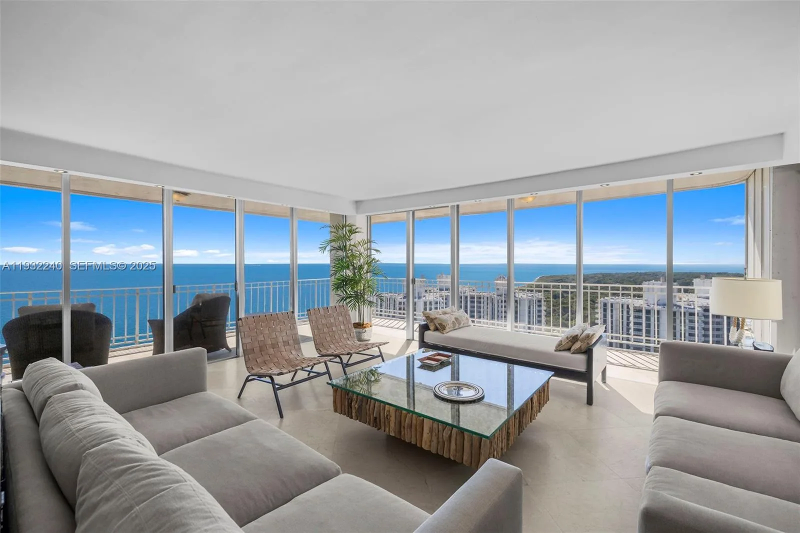 881 Ocean Dr # 20A, Key Biscayne, FL 33149