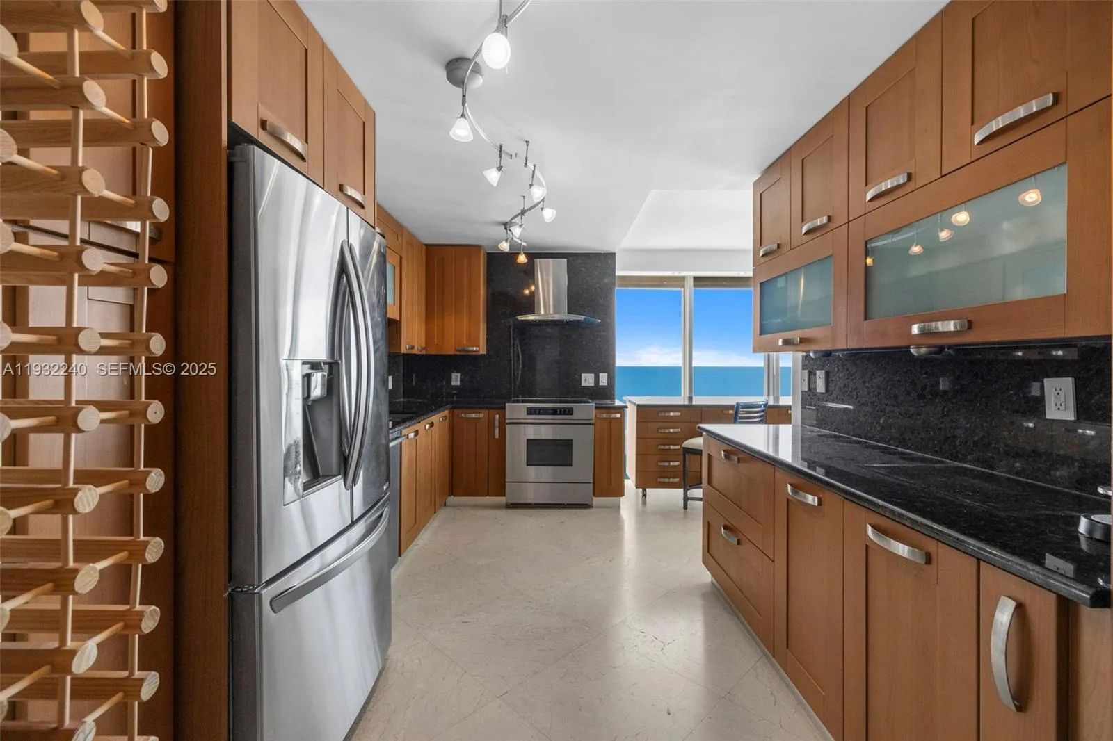 881 Ocean Dr # 20A, Key Biscayne, FL 33149 photo 13