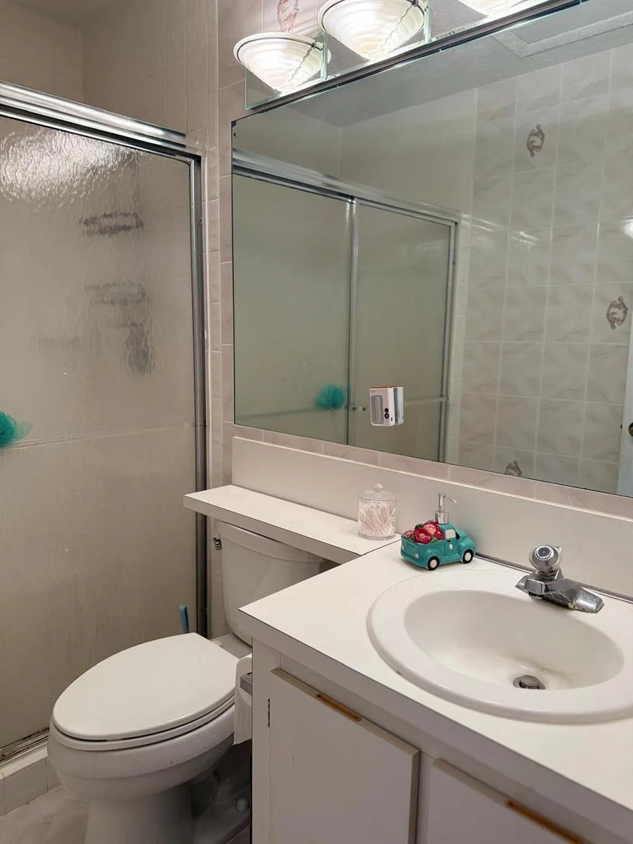 1017 Green Pine Boulevard # H, West Palm Beach, FL 33409 photo 11