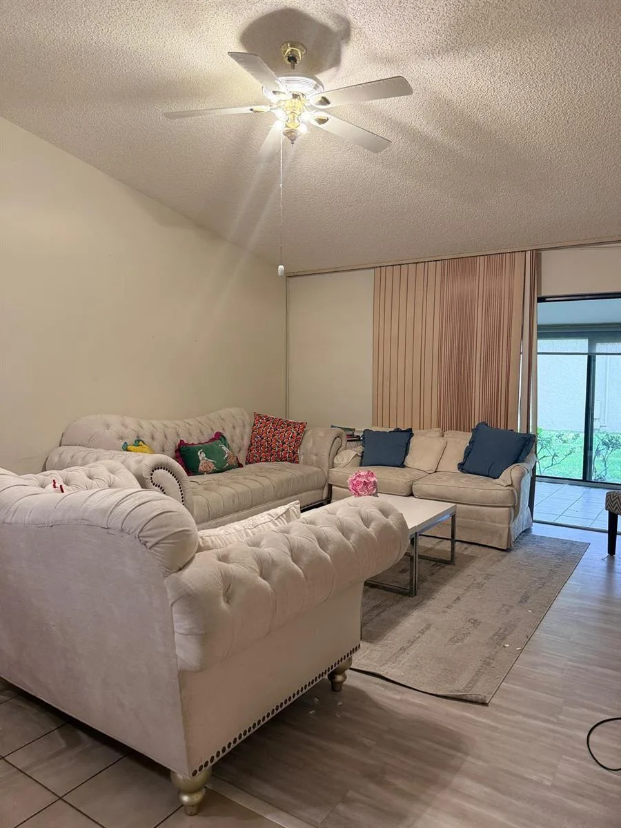 1017 Green Pine Boulevard # H, West Palm Beach, FL 33409 photo 4