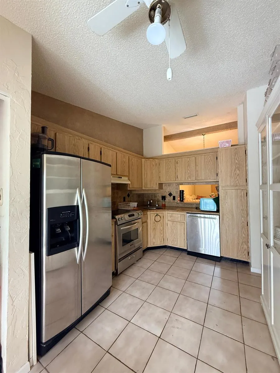 1017 Green Pine Boulevard # H, West Palm Beach, FL 33409 photo 5