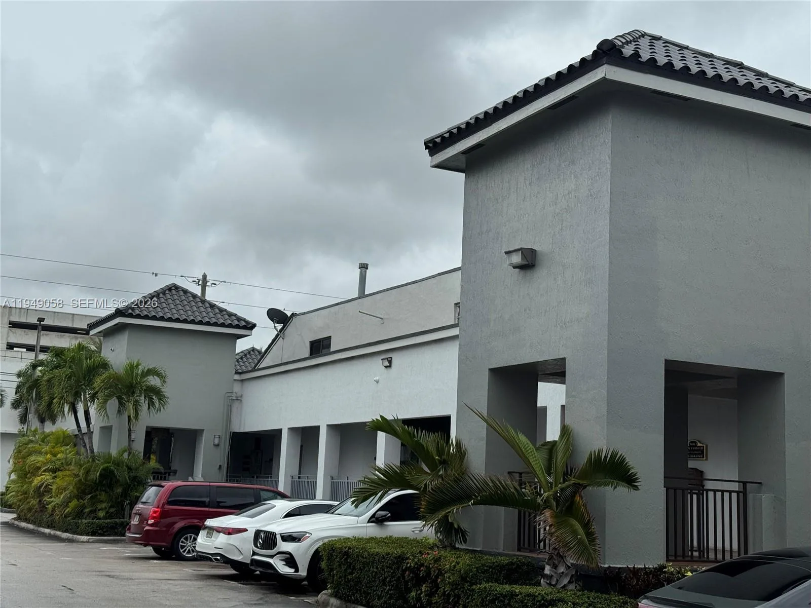 8347 NW 36th St, Doral, FL 33166 photo 4