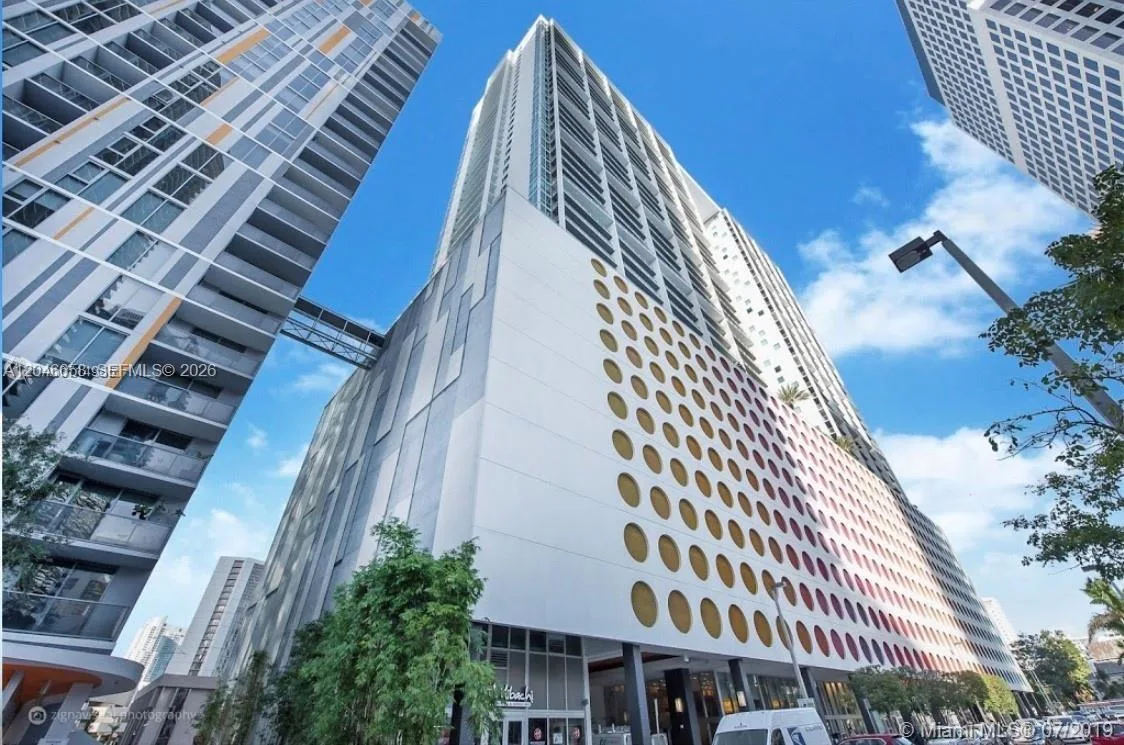 500 Brickell Ave # 2006, Miami, FL 33131