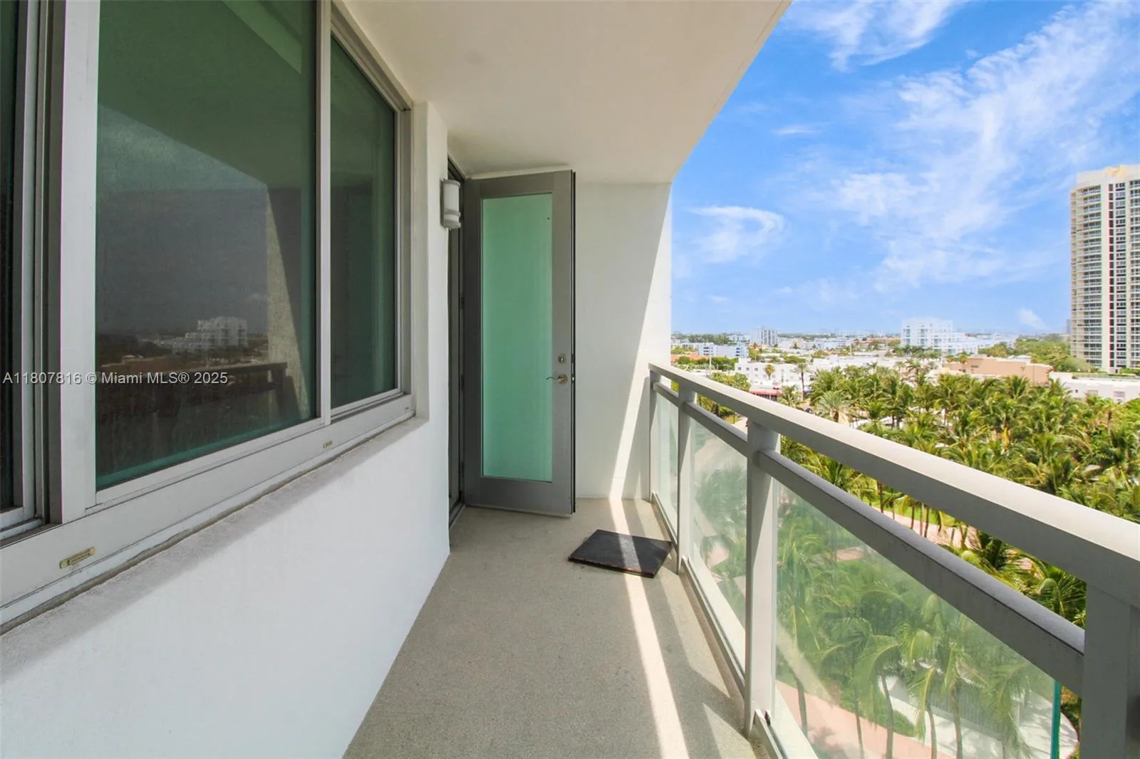 7135 Collins Ave # 934, Miami Beach, FL 33141