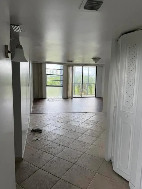 3475 N COUNTRY CLUB Drive # 508, Aventura, FL 33180 photo 3