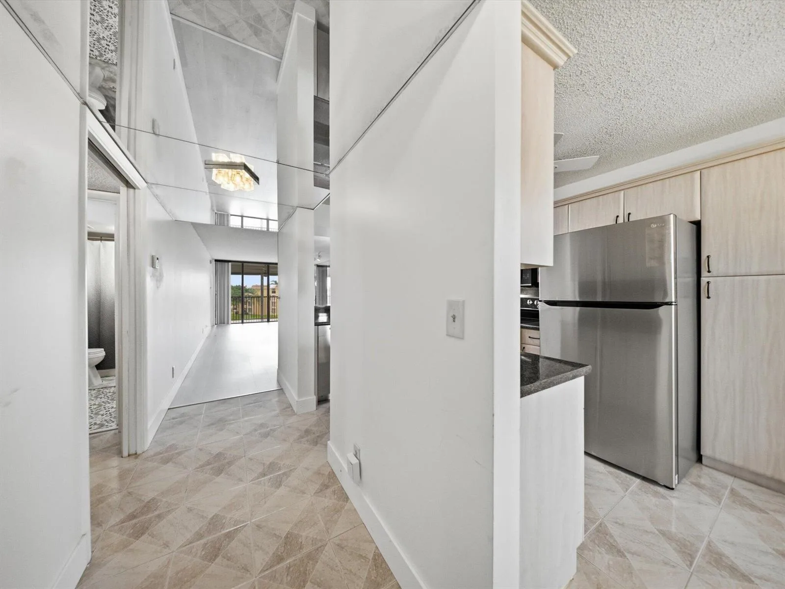 6539 CORAL LAKE Drive # 403, Margate, FL 33063 photo 3
