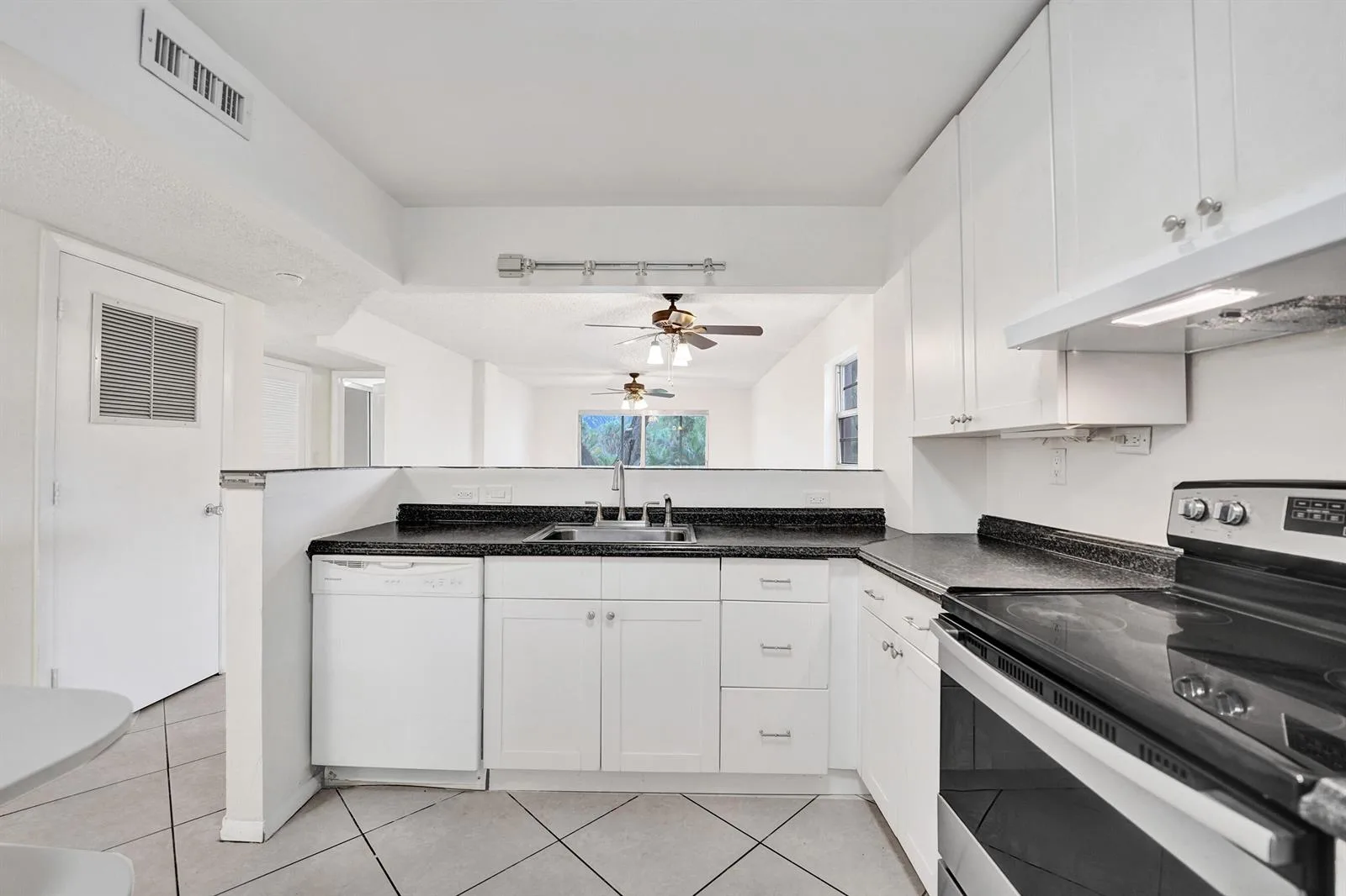 1100 NW 87th Avenue # 208, Coral Springs, FL 33071 photo 6