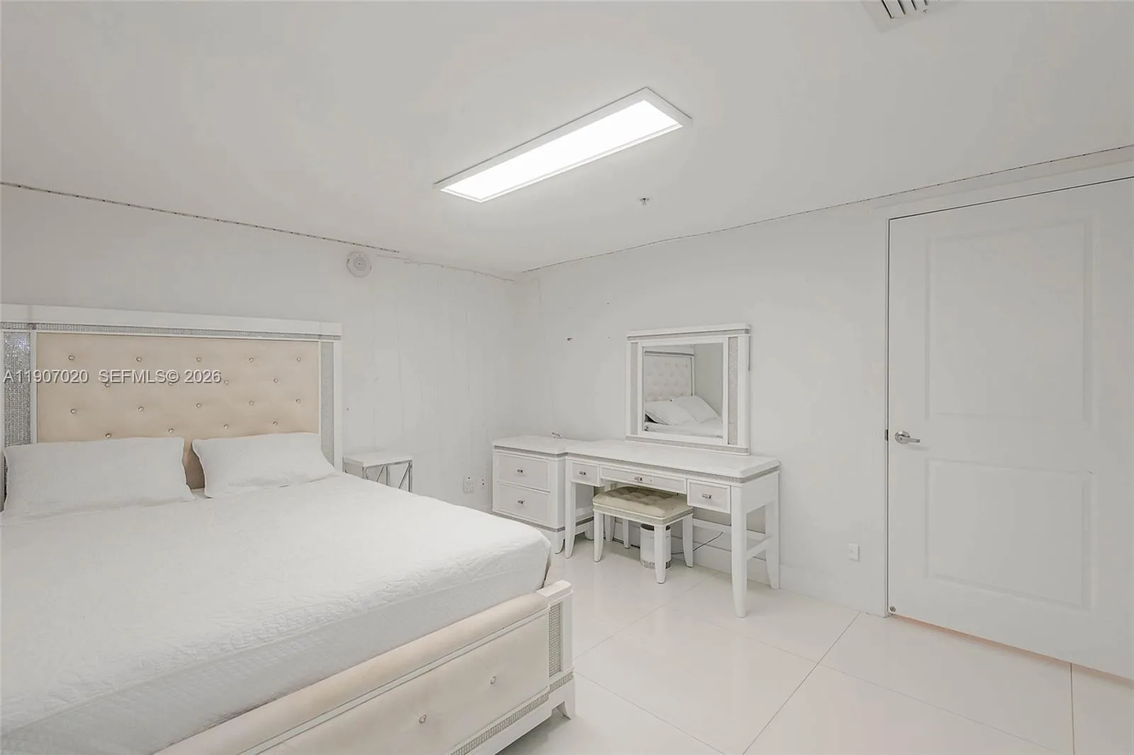 400 Sunny Isles Blvd # 906, Sunny Isles Beach, FL 33160 photo 13