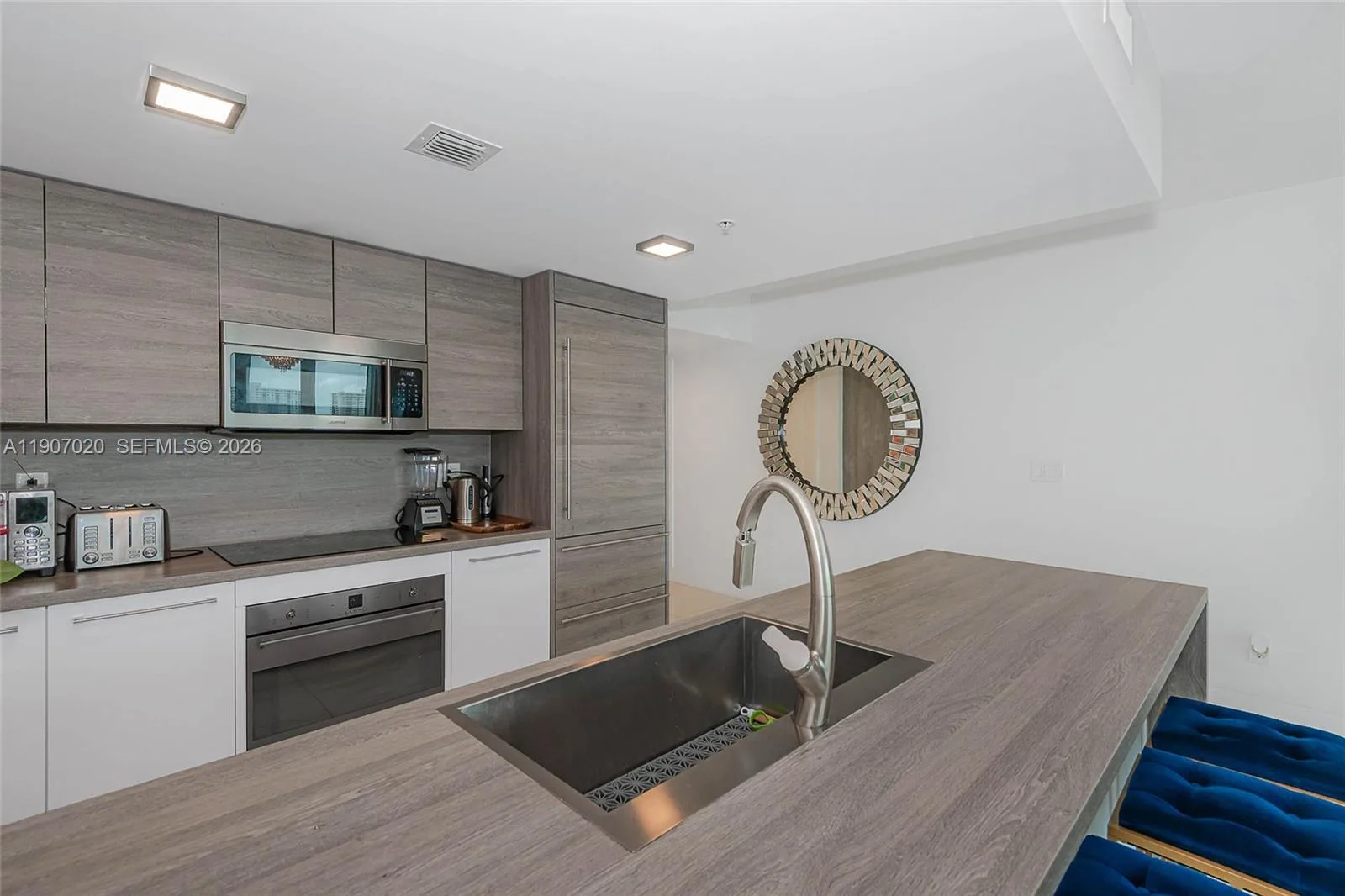 400 Sunny Isles Blvd # 906, Sunny Isles Beach, FL 33160 photo 8