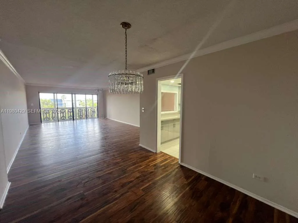 800 NE 195th St # 501, Miami, FL 33179 photo 10