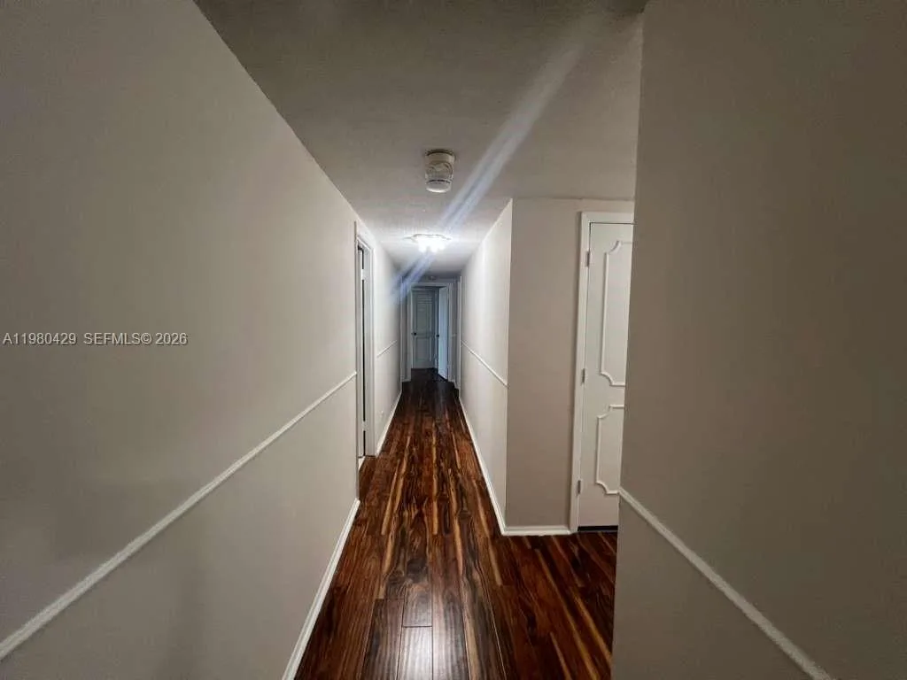 800 NE 195th St # 501, Miami, FL 33179 photo 9