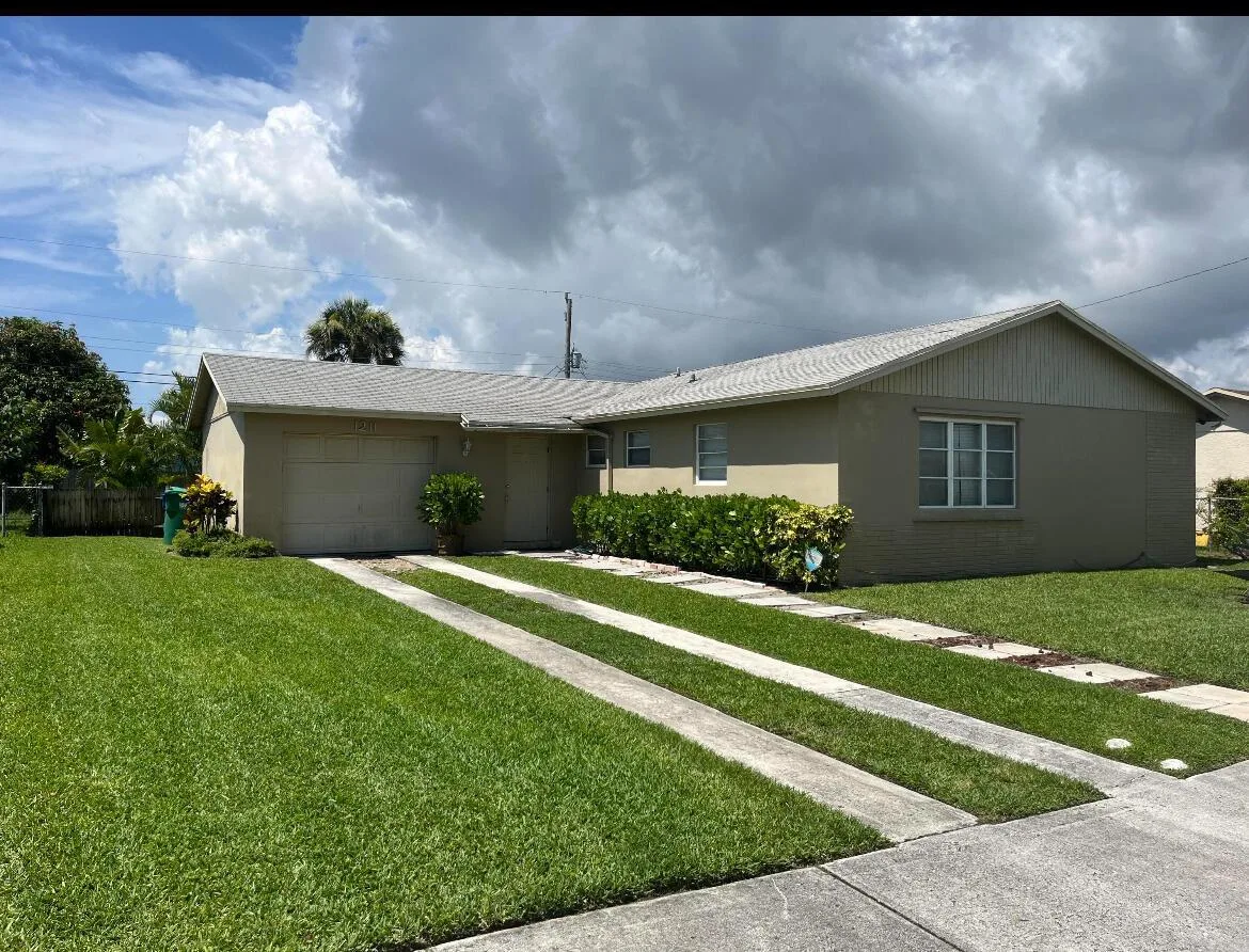 1211 W 27TH Street, Riviera Beach, FL 33404