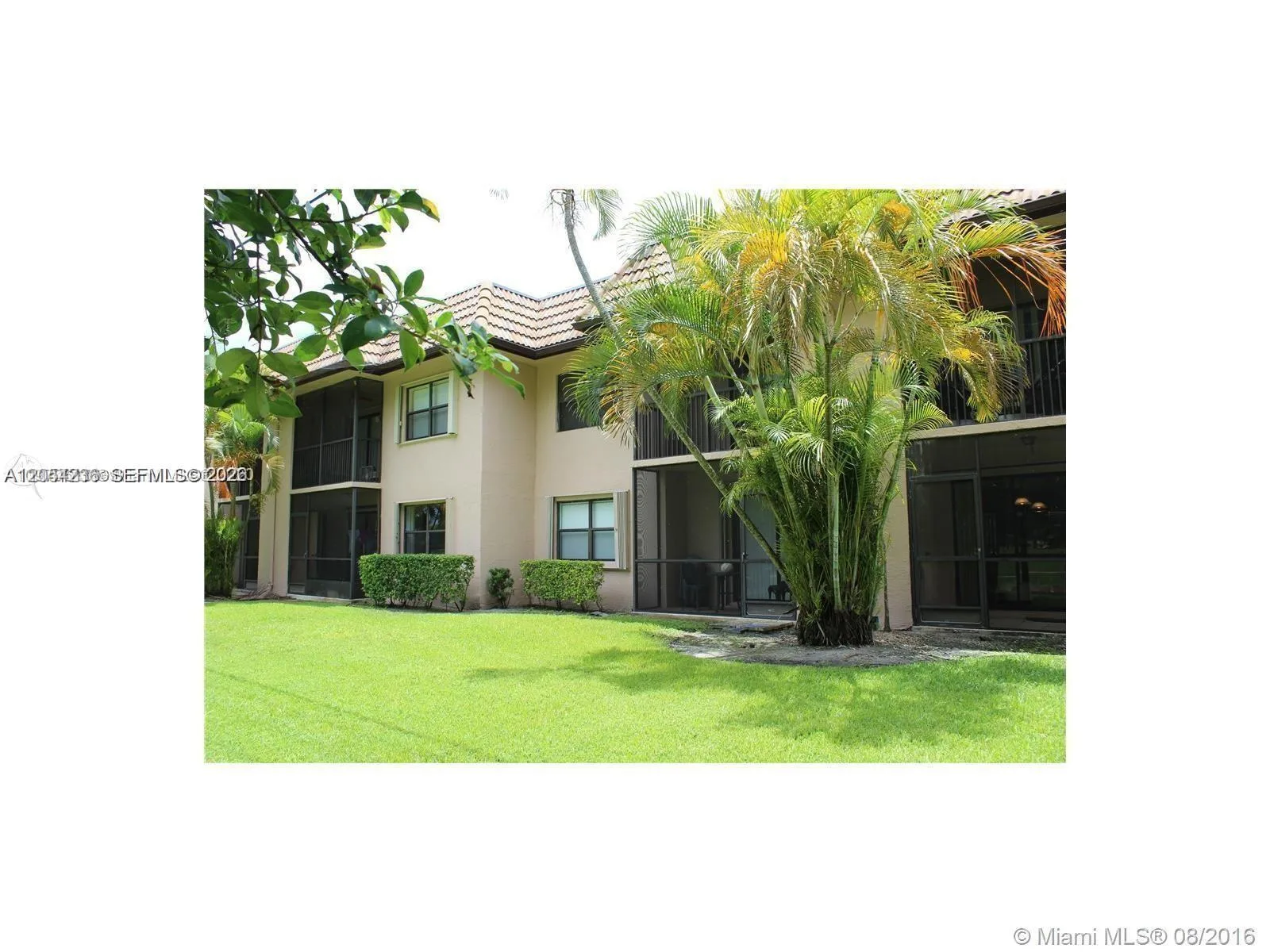 10437 NW 11th St # 202, Pembroke Pines, FL 33026 photo 2