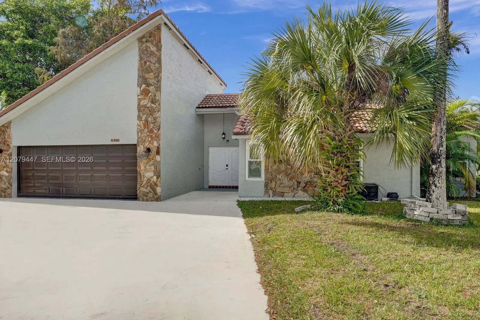 8350 NW 15th Ct, Coral Springs, FL 33071