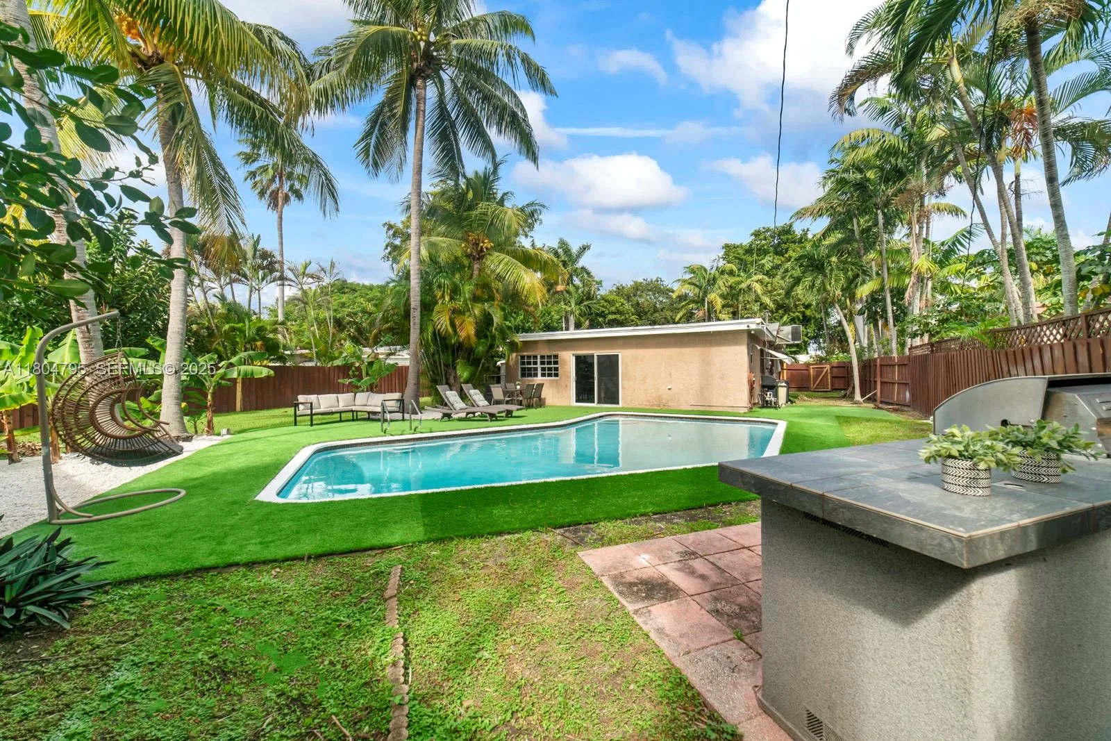 2708 Cleveland St, Hollywood, FL 33020 photo 3